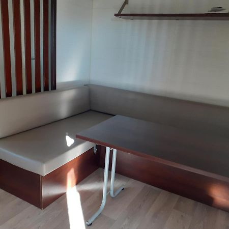 Mobilhome Agreable Sans Draps Ni Serviettes Port-la-Nouvelle Exteriör bild