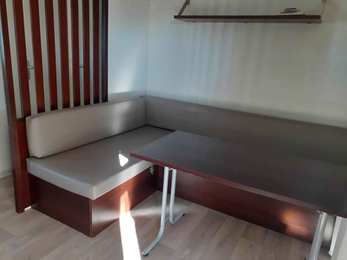 Mobilhome Agreable Sans Draps Ni Serviettes Port-la-Nouvelle Exteriör bild